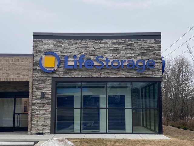 stone veneer for commercial signage